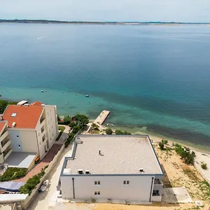Beachfront Tic With Seaview Apartment